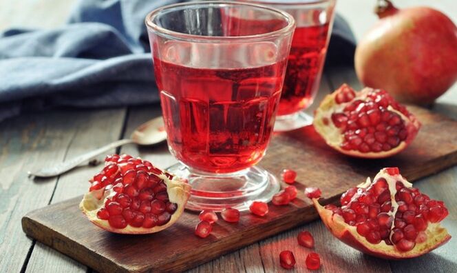 You can get rid of worms within a week using a decoction made on the basis of pomegranate. 